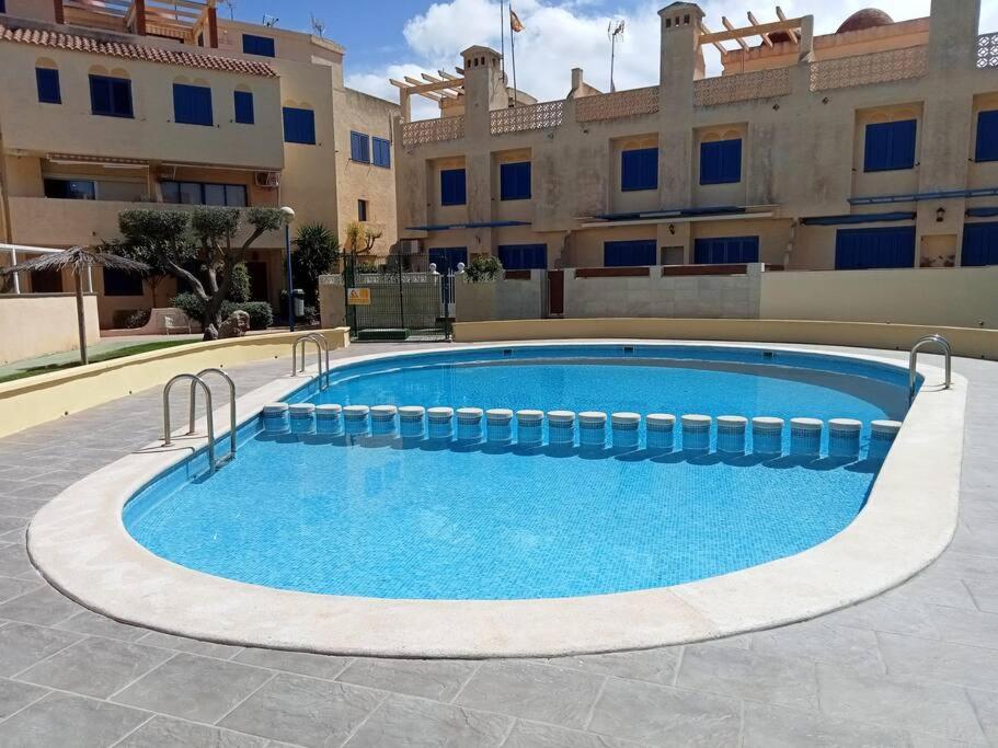 Apartamento En Los Nietos Con Piscina Comunitaria. Экстерьер фото