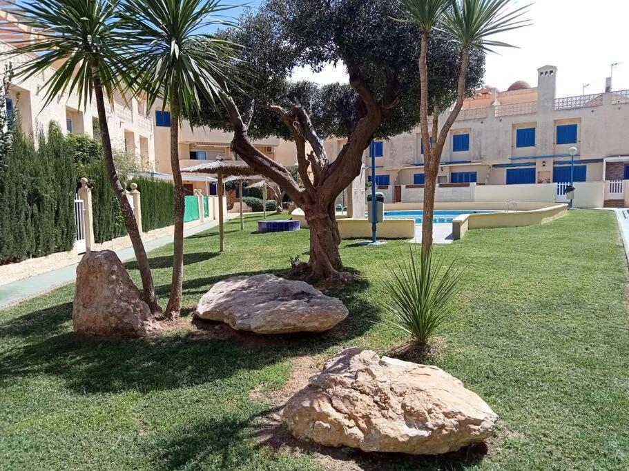 Apartamento En Los Nietos Con Piscina Comunitaria. Экстерьер фото
